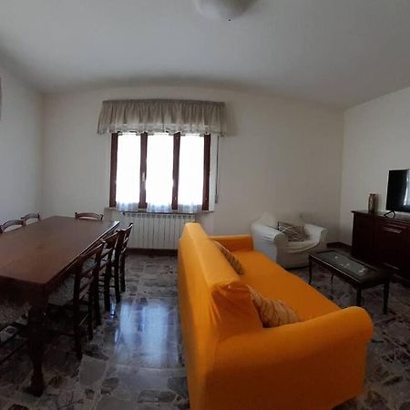 La Casina Di Guido Appartement Chianni Buitenkant foto