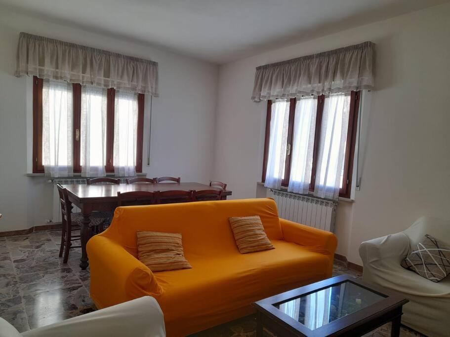 La Casina Di Guido Appartement Chianni Buitenkant foto